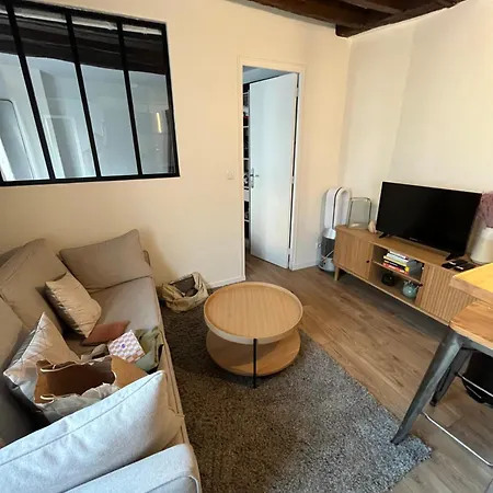Cosy Et Central - South Pigalle Apartment *